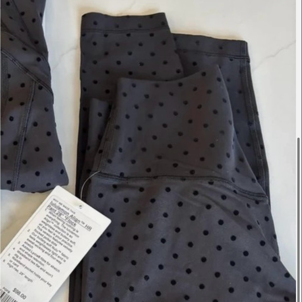 lululemon black polka flock size 2 28” align Leggings